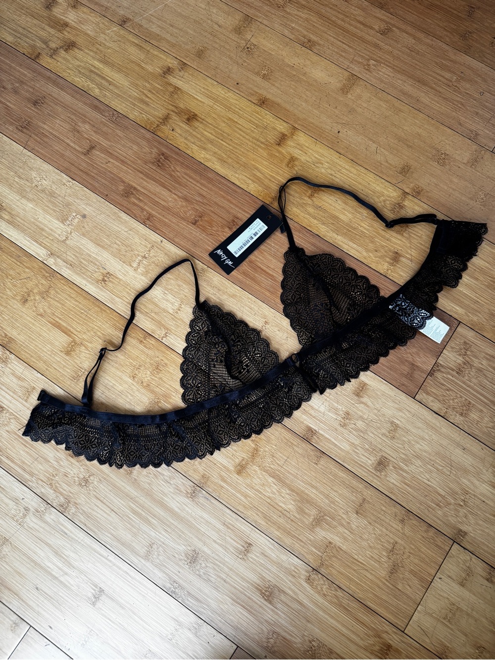 NASTY GAL Scallop Lace black Bralette